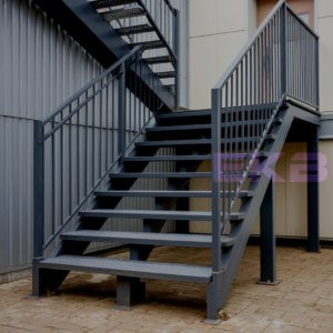 Лестницы на тетивах из профиля с площадкой, ПВЛ Л - 135 